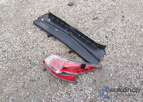 2015 Nissan Altima 2.5 Sv z USA, uszkodzony, nr VIN 1N4AL3AP5FC460275